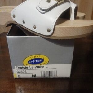 Dr. Scholl's White Sandals size 9